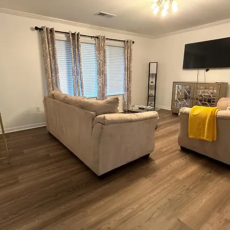 The Noble At Albemarle Appartement